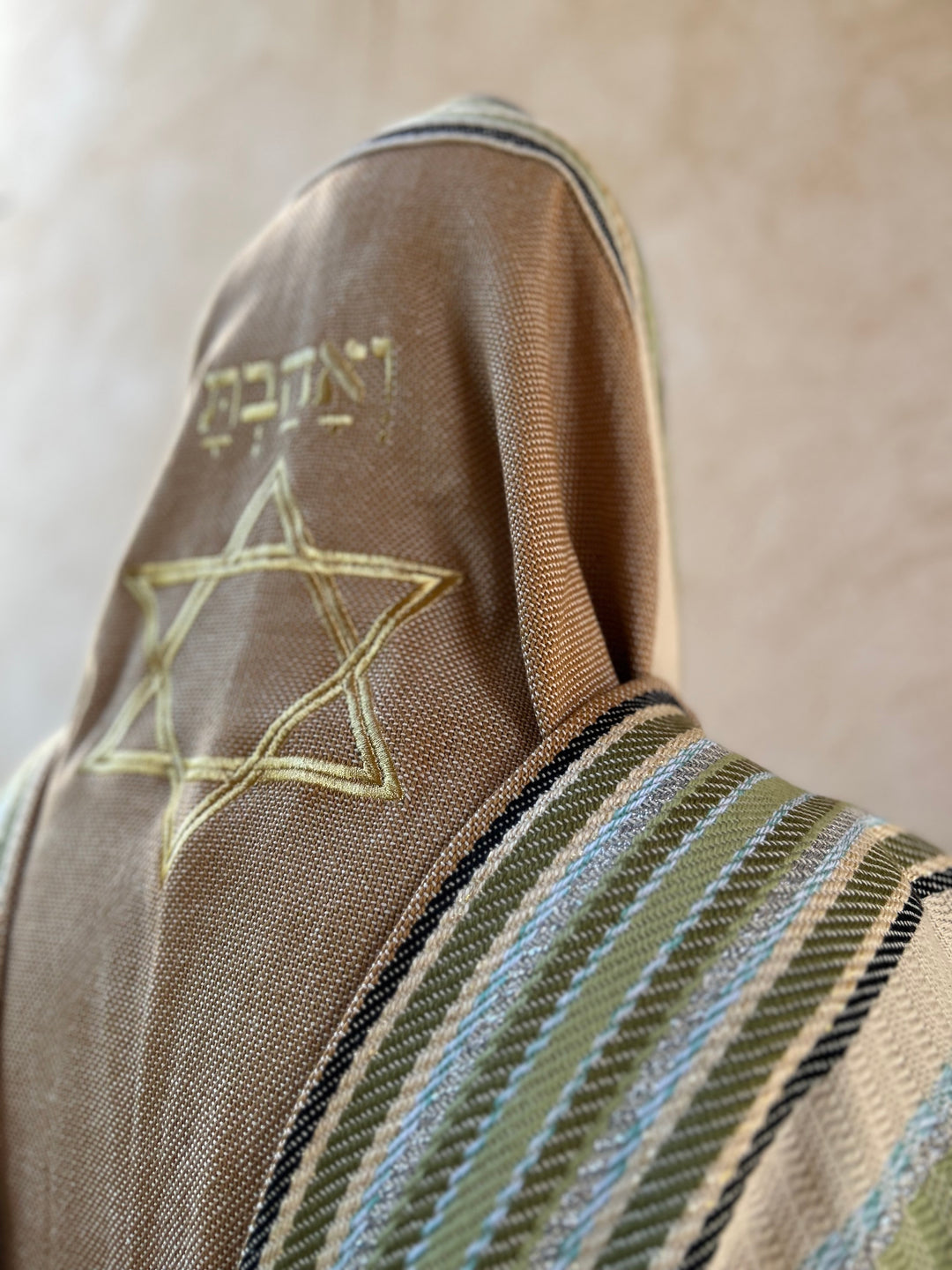 ) טלית כותנהבעבודת יד - ואהבת