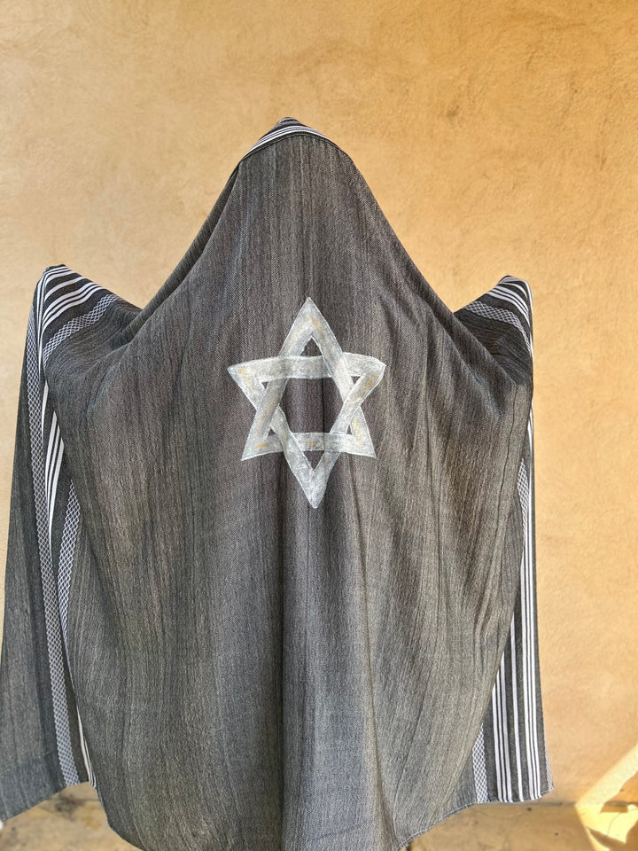 טלית עבודת יד מצמר - יהודה