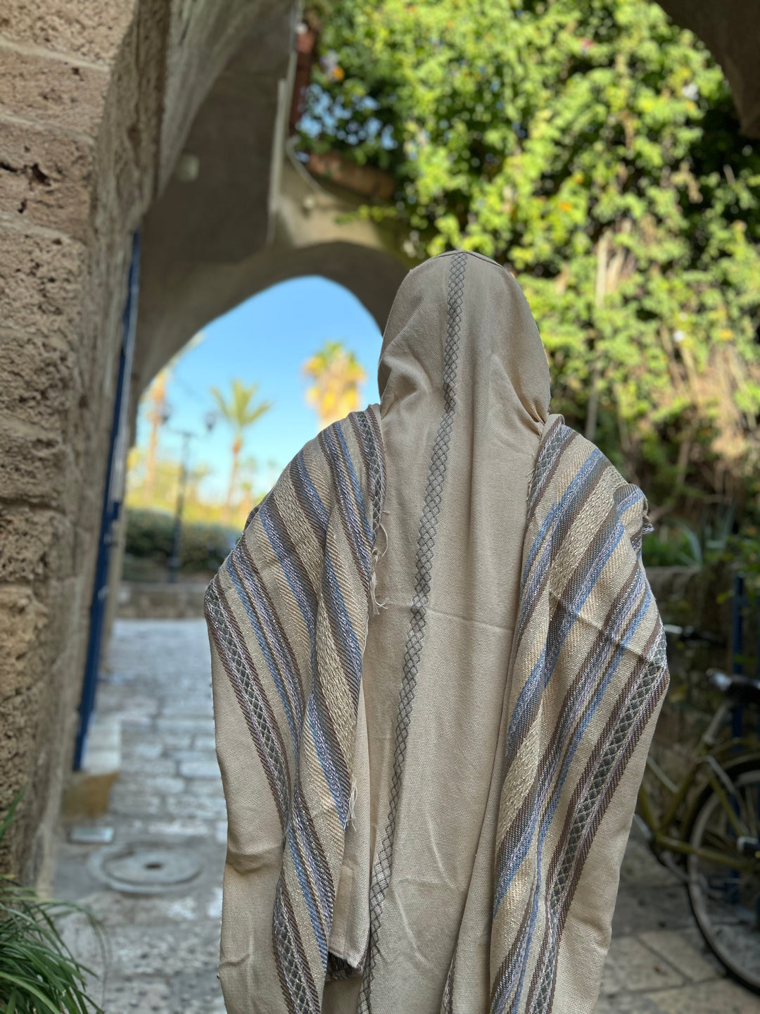 טלית בעבודת יד - הוד