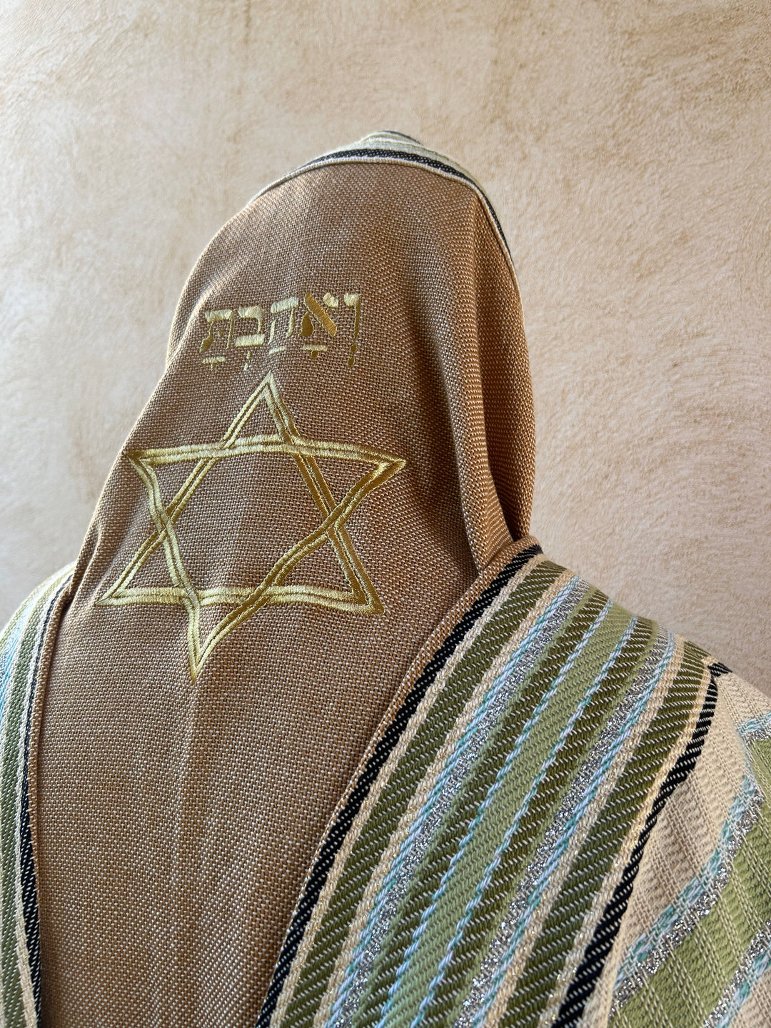 ) טלית כותנהבעבודת יד - ואהבת