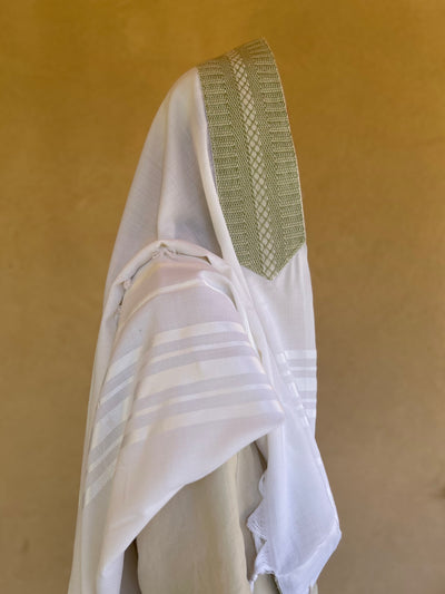 טלית מצמר וכותנה בעבודת יד - אשר