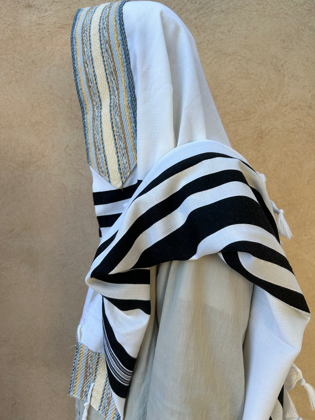 טלית לוי גודל 60