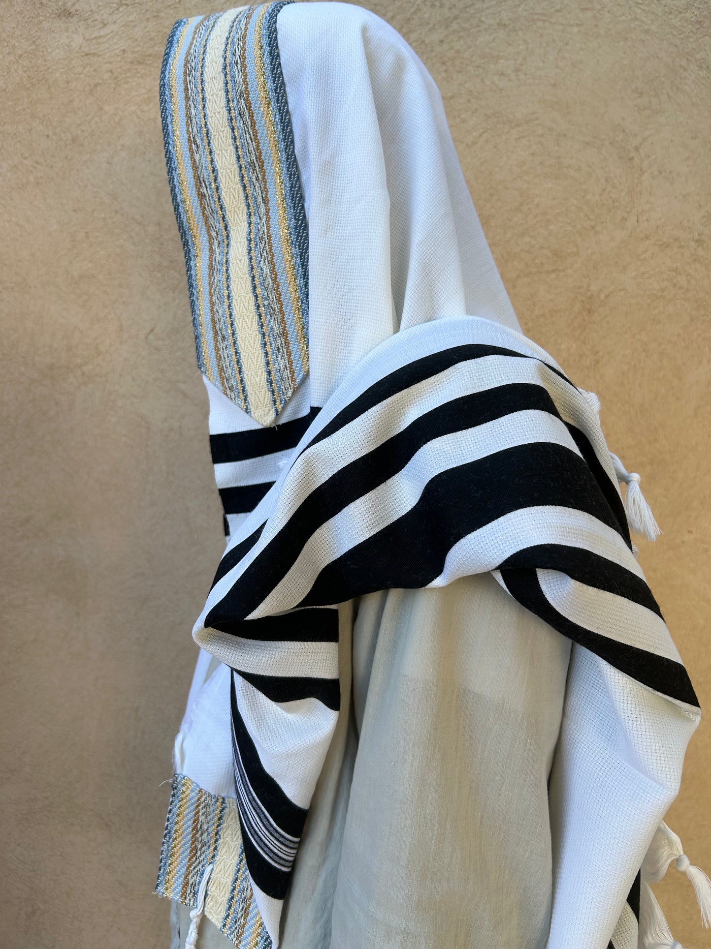 טלית לוי גודל 60
