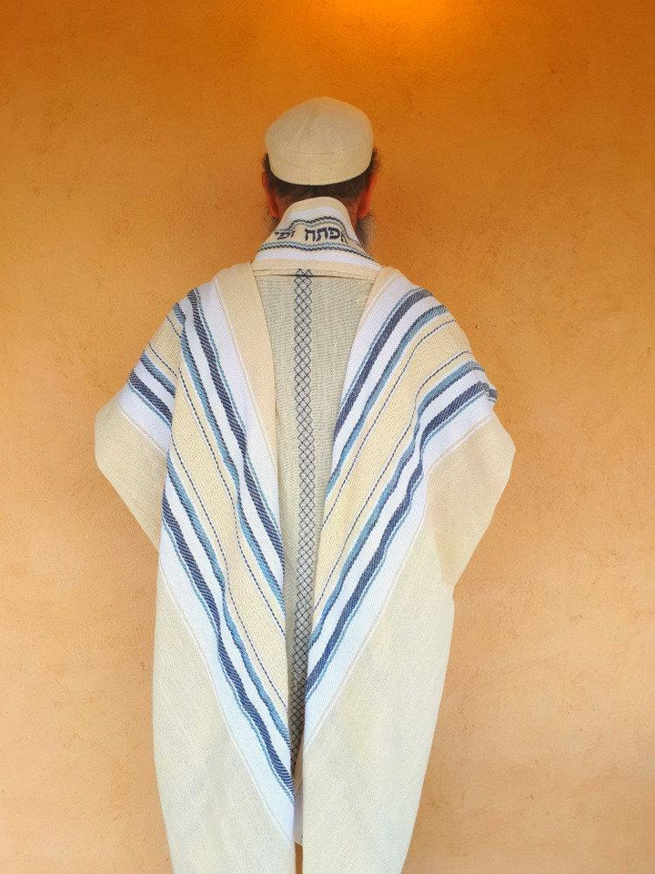  טלית ארוגה בעבודת יד - דעת כחול