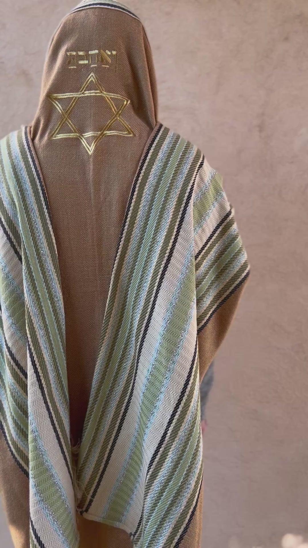 ) טלית כותנהבעבודת יד - ואהבת