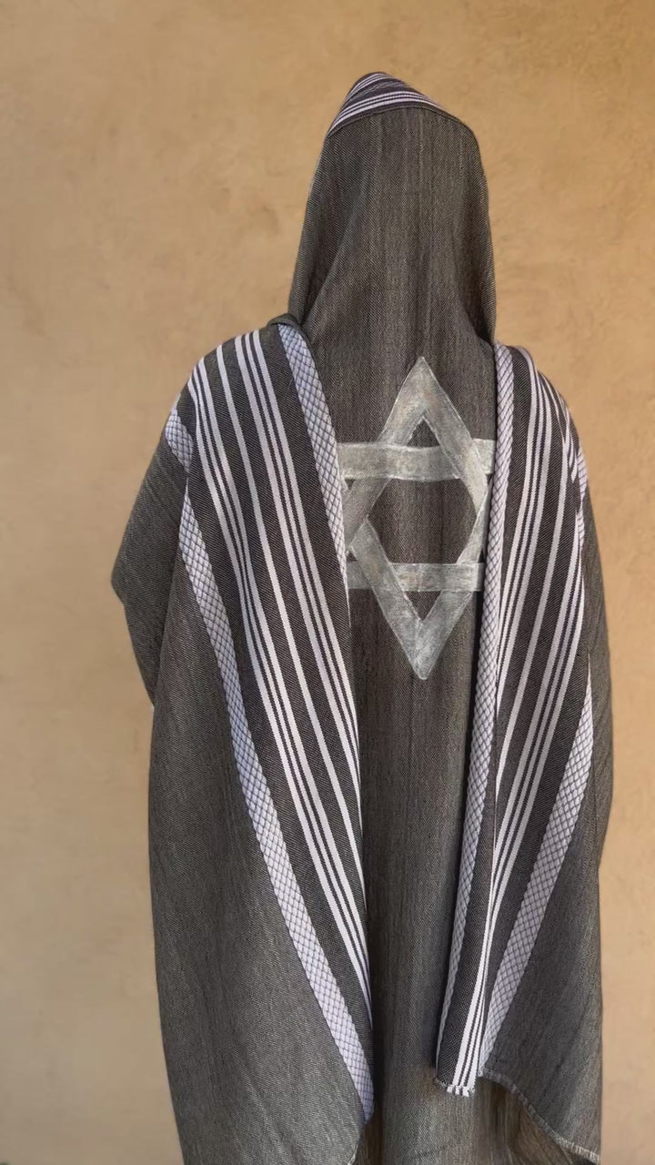 טלית עבודת יד מצמר - יהודה
