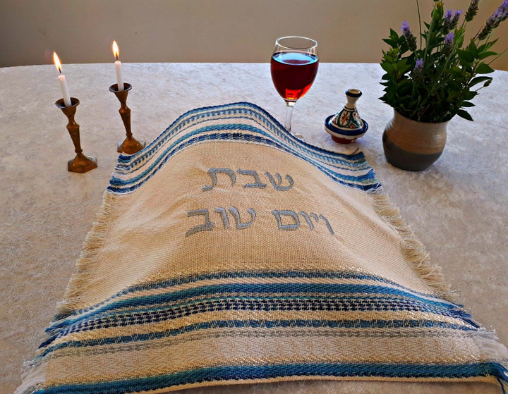 כיסוי חלה בעבודת יד - תכלת וכסף