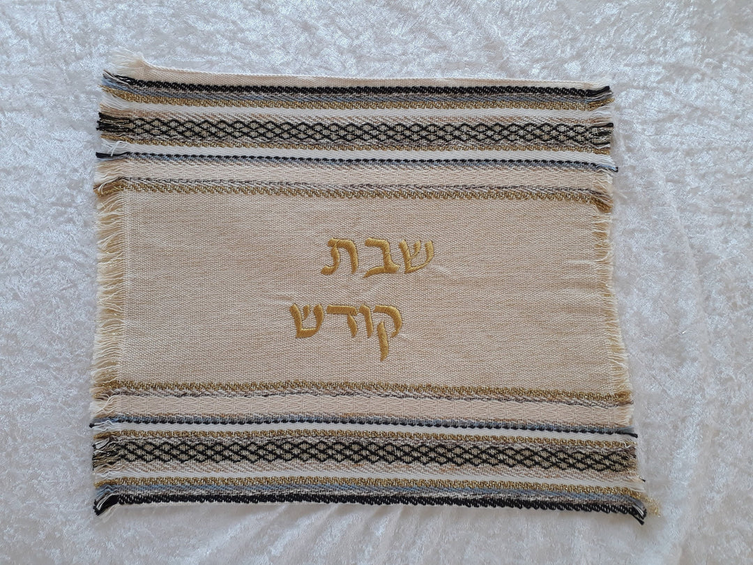 כיסוי חלה בעבודת יד  - זהב ושחור - שבת קודש