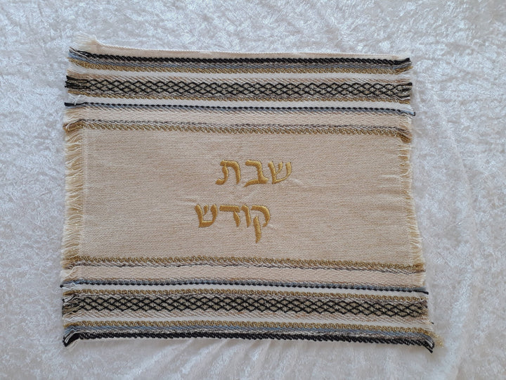 כיסוי חלה בעבודת יד  - זהב ושחור - שבת קודש